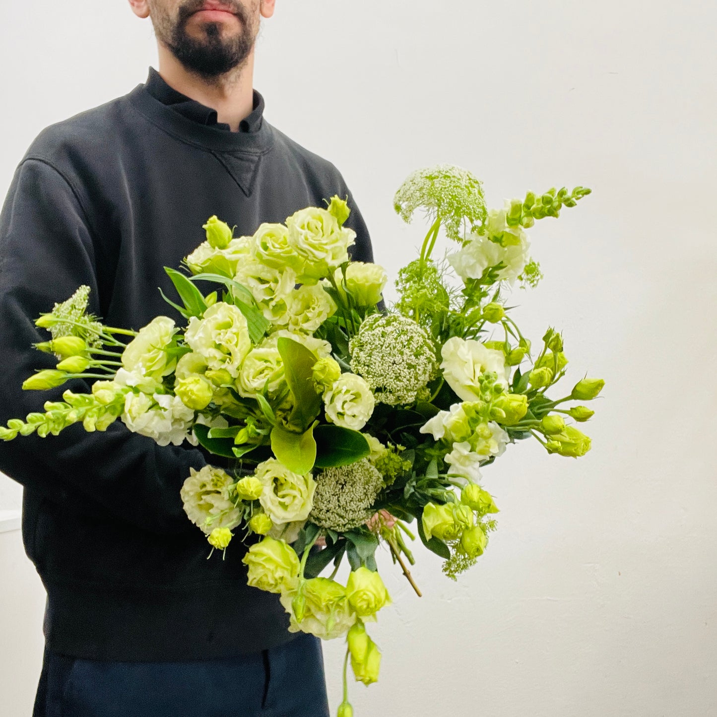 Harvest Meadow green bouquet with Queen Anne’s lace and lisianthus – Sandringham florist