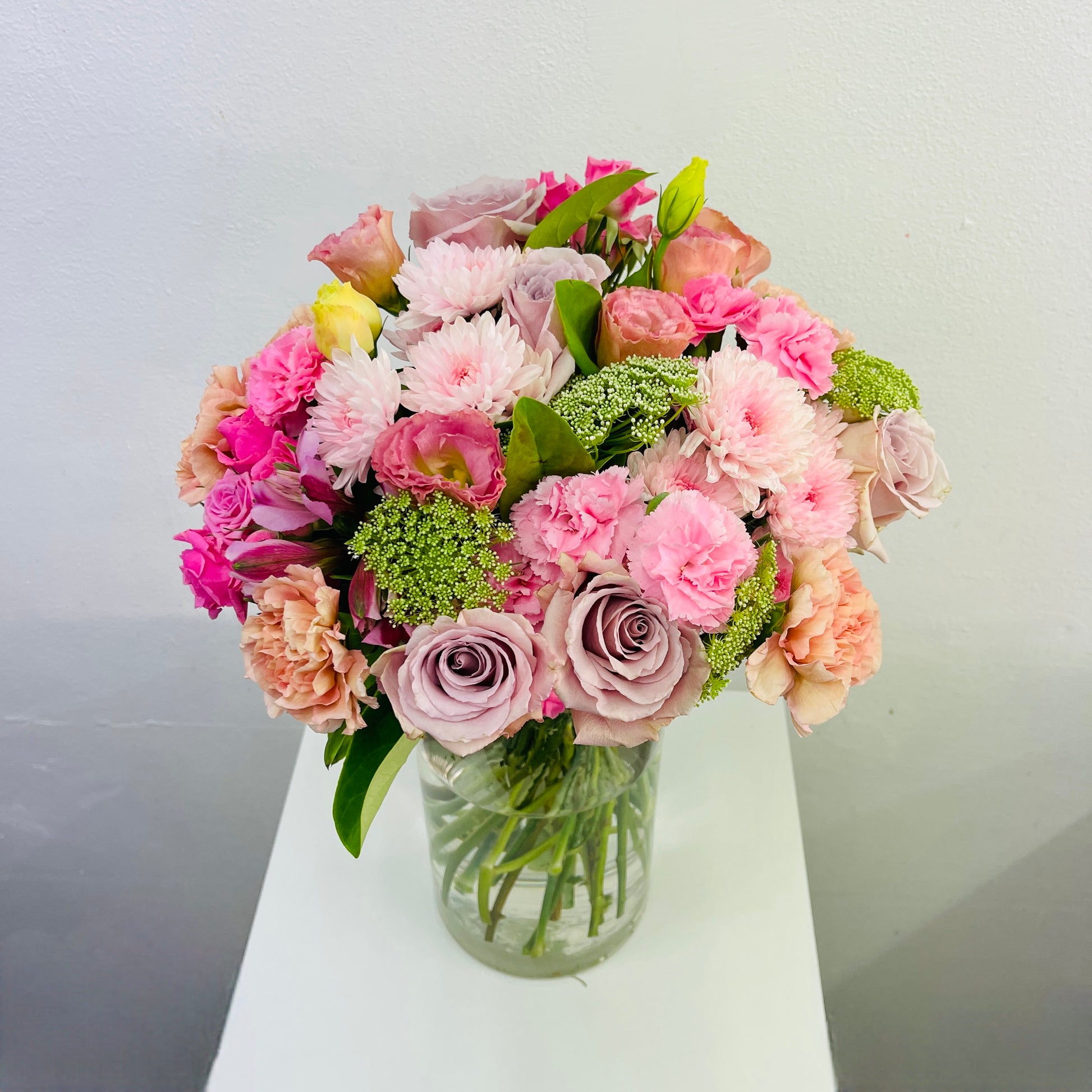 Soft pink Quicksand roses bouquet Melbourne flower delivery