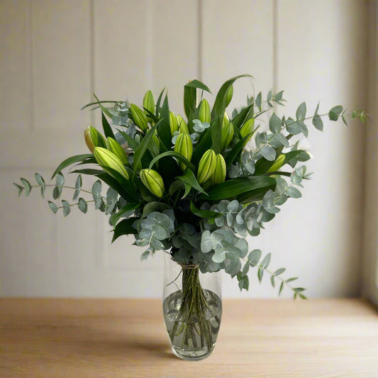 Oriental Lily White Bouquet No. 01 with fresh white lilies made in Sandringham