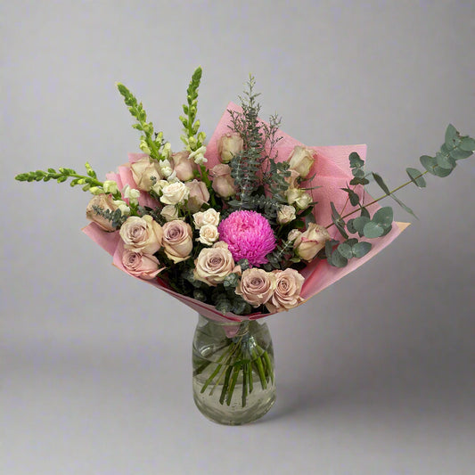 Large bouquet with quicksand roses, soft pink flowers, and white tones, ideal for weddings or anniversaries, with same-day Melbourne delivery.