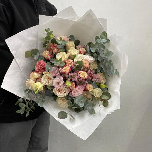 Soft pink bouquet with roses for Melbourne flower delivery